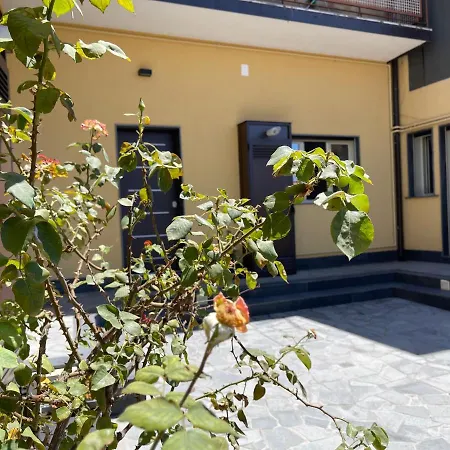 “i Niputeddi” Vakantiehuis Nicolosi